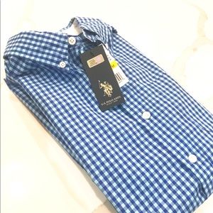 Men’s button down dress shirt NWT.